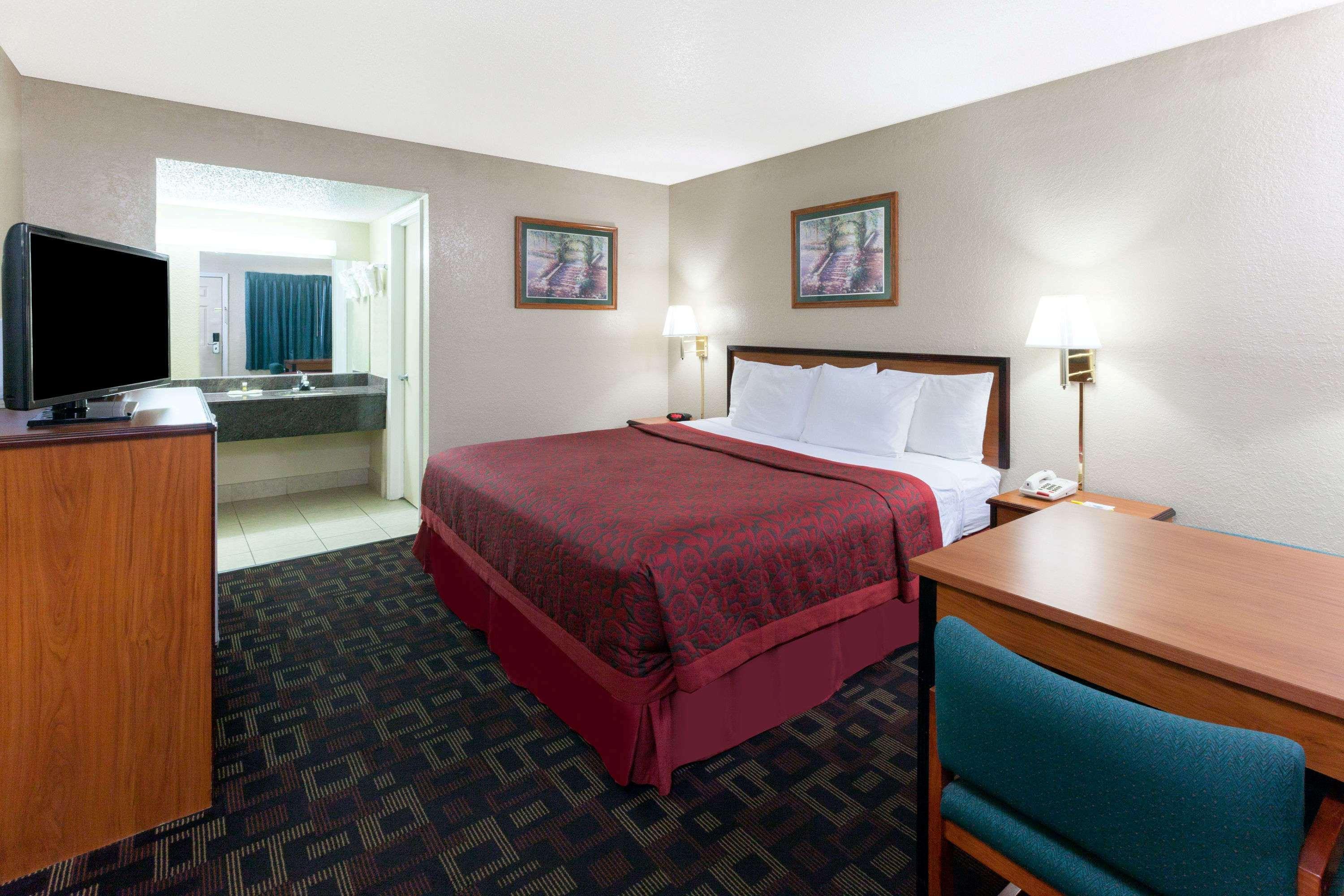 Days Inn Oklahoma City West Eksteriør billede