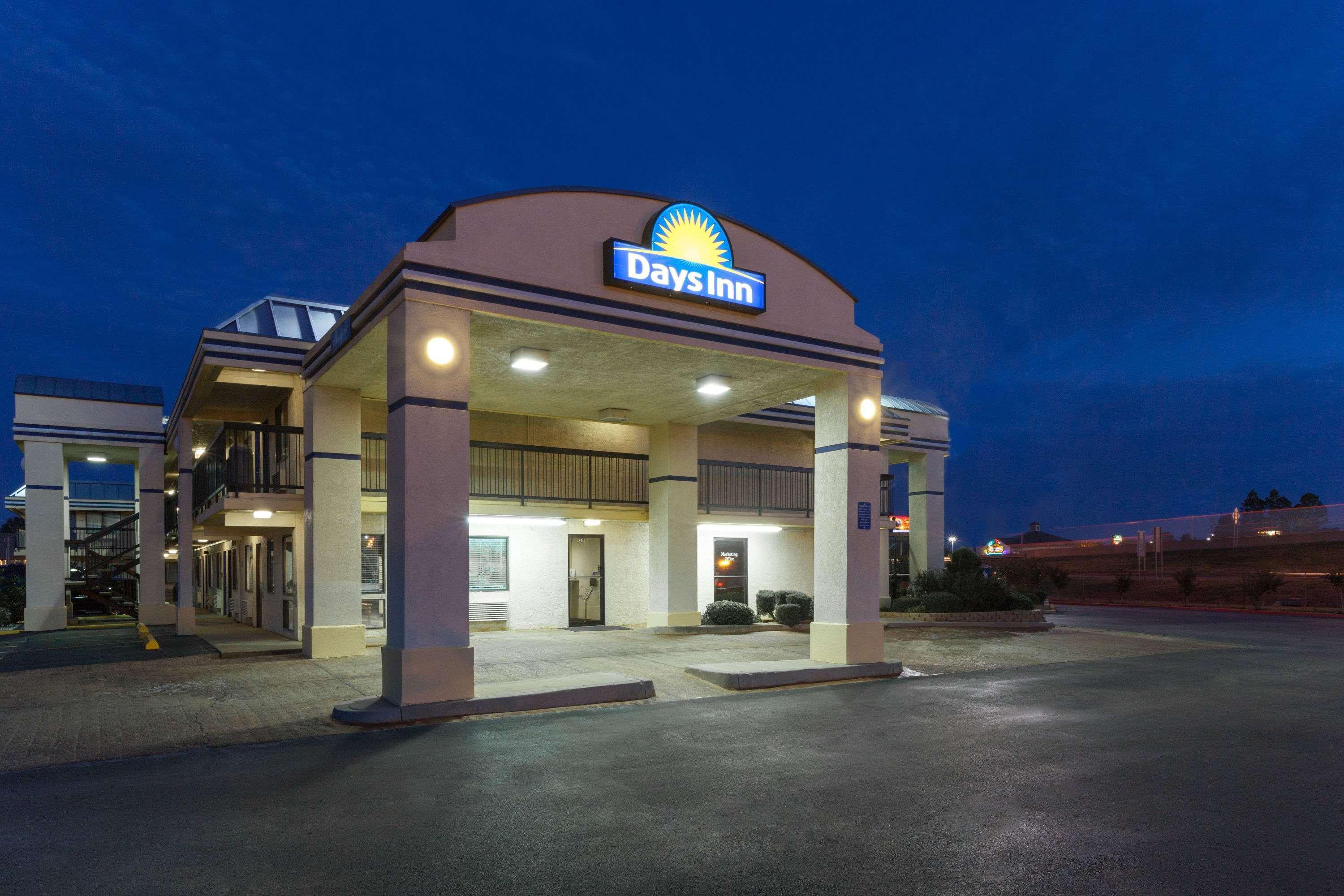 Days Inn Oklahoma City West Eksteriør billede