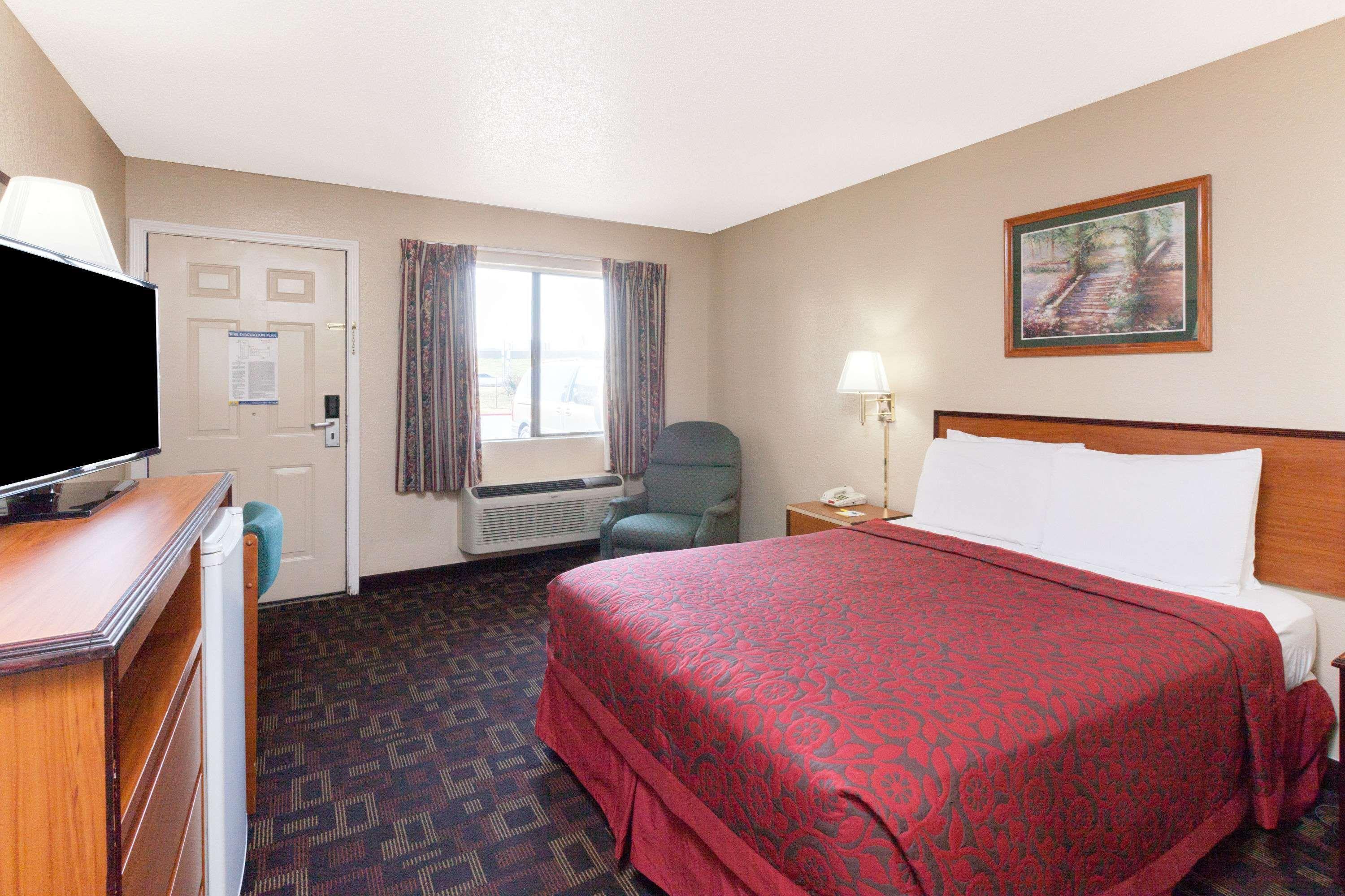 Days Inn Oklahoma City West Eksteriør billede